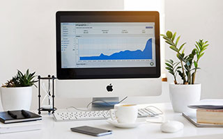 配资炒股优选:哪个平台开户买股票-9月2日港股收盘：恒指跌0.47% 中芯国际领跌成分股